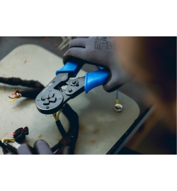 Hogert - Pince à sertir - 210mm - Réf : HT1P191