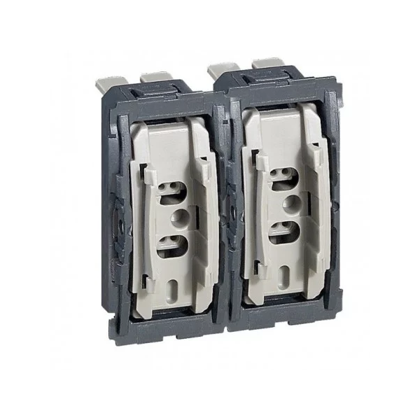 Legrand - Céliane 2024 - Double va et vient étanche complet - Blanc - IP44 - Réf : 080251 + 2 x CM0001 + CB4001 + CP2701