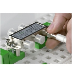 Schneider - Répartiteur TV/Satellite - 4 sorties "F" - Réf : VDIR327004